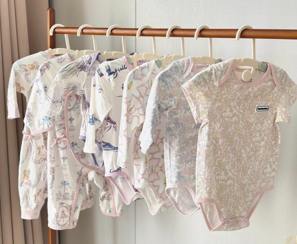 How to Create a Distinctive Babywear Brand Identity?