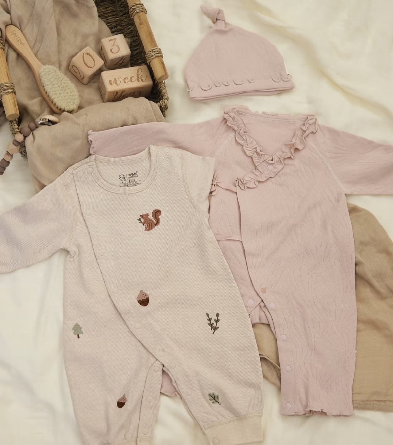 How Do Baby Clothing Brands Deal with the Logistics Challenges of International Orders?